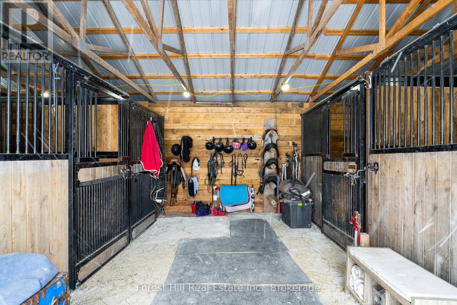 496629 Grey Road 2, Blue Mountains, Ontario  N0H 1J0 - Photo 21 - X12485502