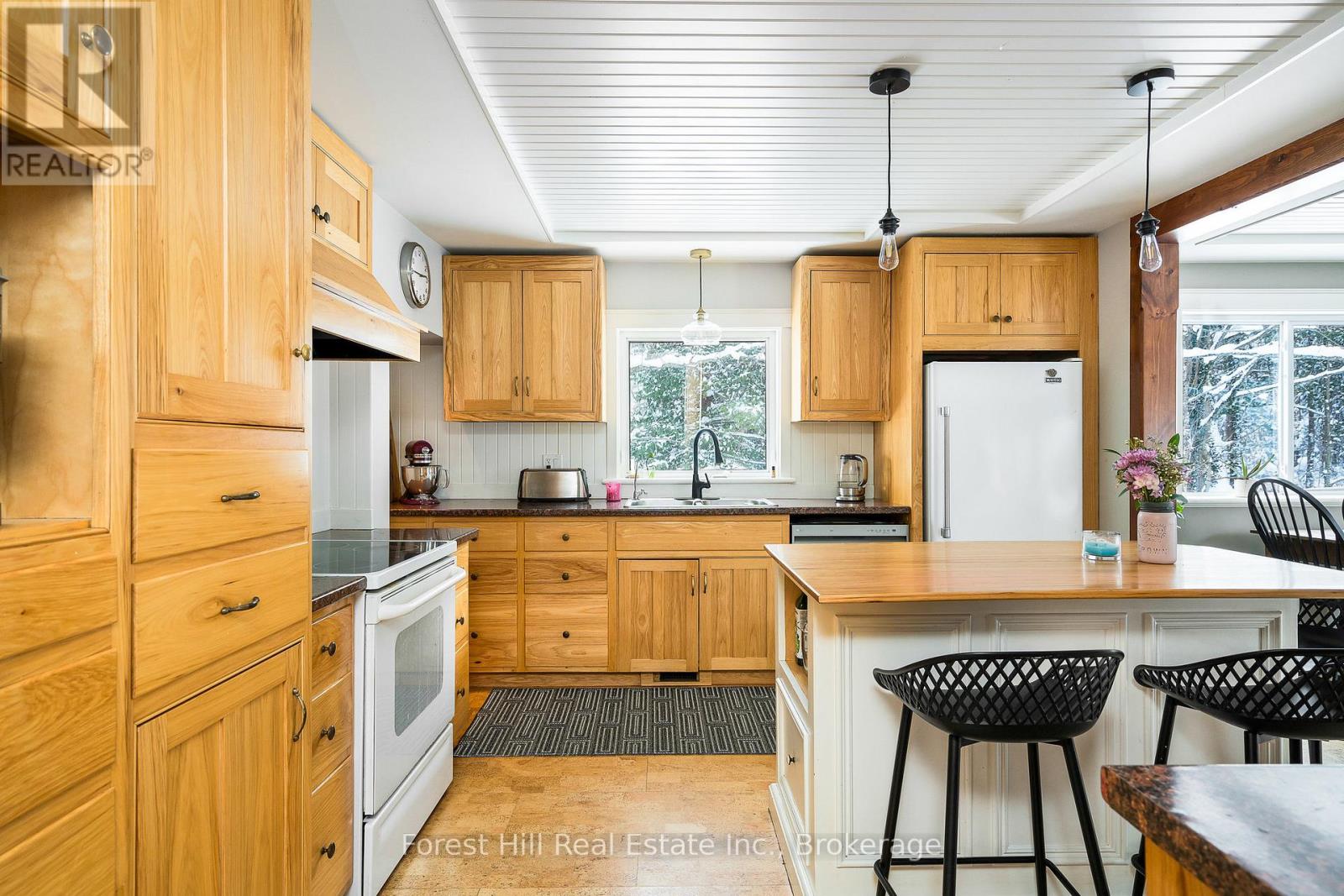 496629 Grey Road 2, Blue Mountains, Ontario  N0H 1J0 - Photo 28 - X12485502