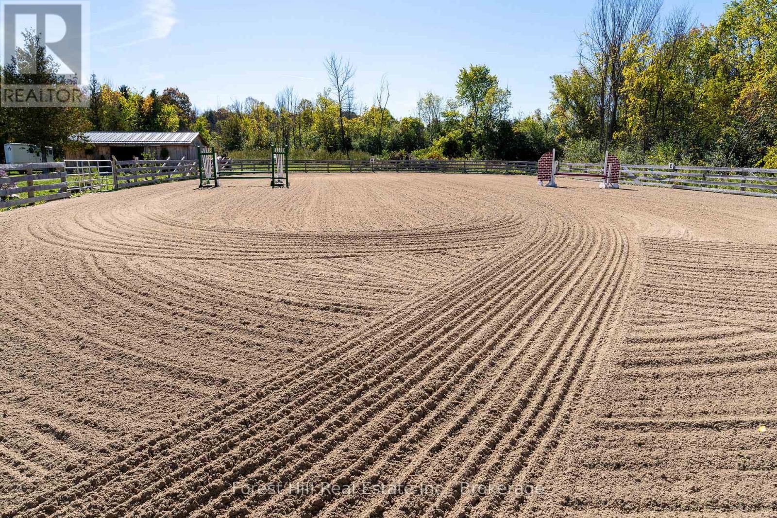 496629 Grey Road 2, Blue Mountains, Ontario  N0H 1J0 - Photo 18 - X12485502