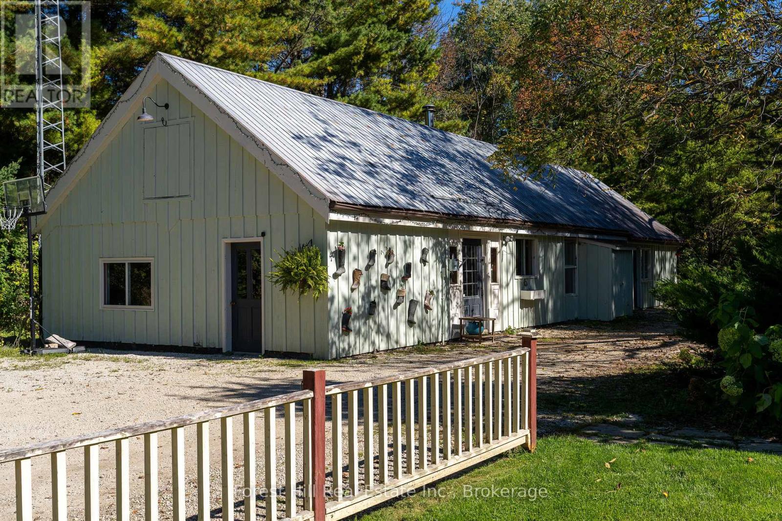 496629 Grey Road 2, Blue Mountains, Ontario  N0H 1J0 - Photo 7 - X12485502