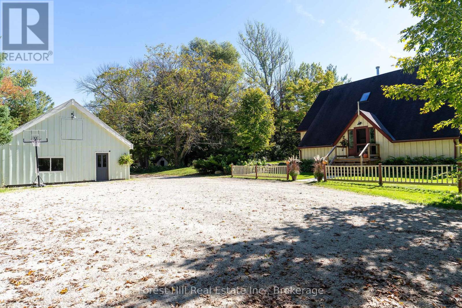 496629 Grey Road 2, Blue Mountains, Ontario  N0H 1J0 - Photo 6 - X12485502