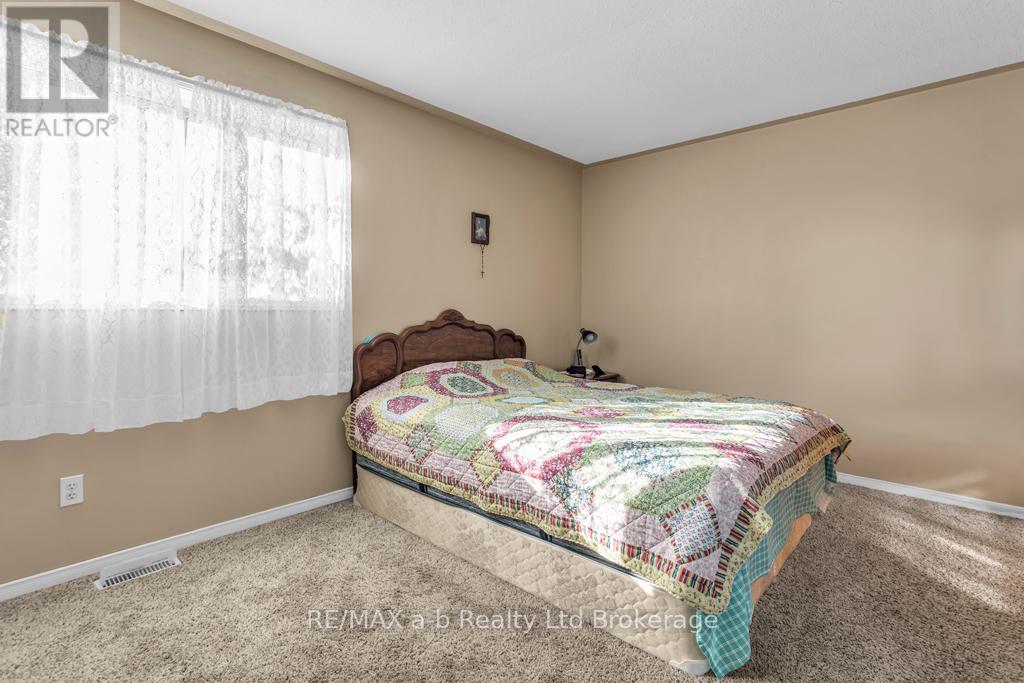 13 Southridge Road, Tillsonburg, Ontario  N4G 5T8 - Photo 20 - X12485481