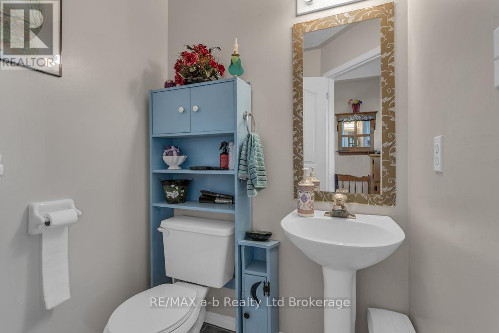 13 Southridge Road, Tillsonburg, Ontario  N4G 5T8 - Photo 28 - X12485481