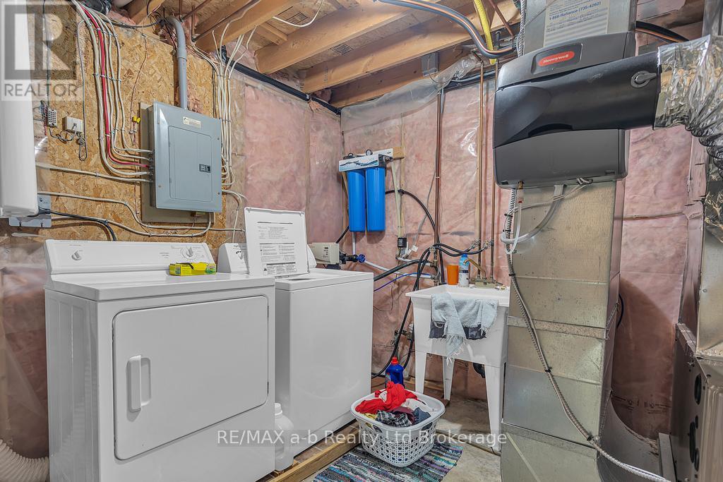 13 Southridge Road, Tillsonburg, Ontario  N4G 5T8 - Photo 29 - X12485481