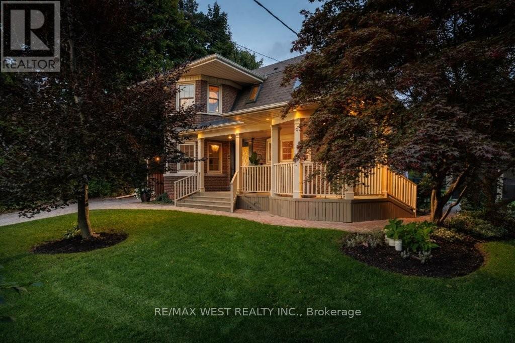 207 Ellis Avenue, Toronto, Ontario  M6S 2X4 - Photo 2 - W12485337