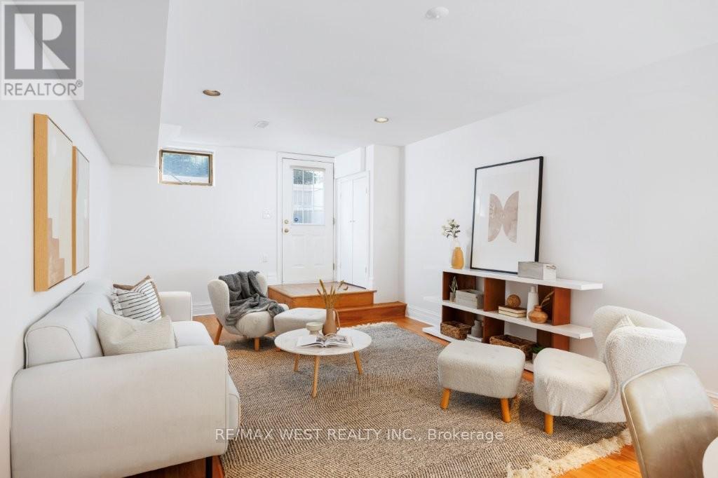 207 Ellis Avenue, Toronto, Ontario  M6S 2X4 - Photo 29 - W12485337