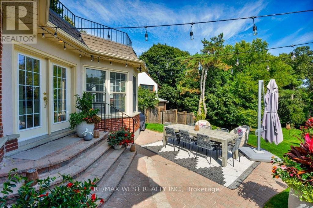 207 Ellis Avenue, Toronto, Ontario  M6S 2X4 - Photo 40 - W12485337