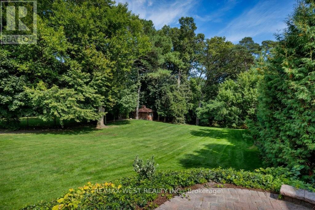 207 Ellis Avenue, Toronto, Ontario  M6S 2X4 - Photo 44 - W12485337