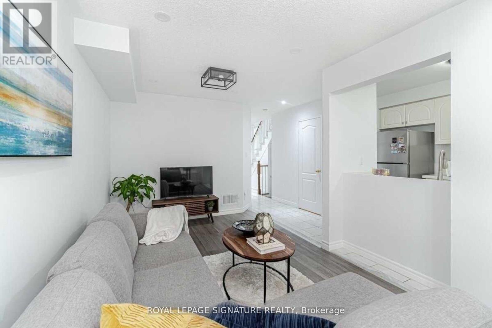 45 - 1591 South Parade Court, Mississauga, Ontario  L5M 6G1 - Photo 5 - W12485360