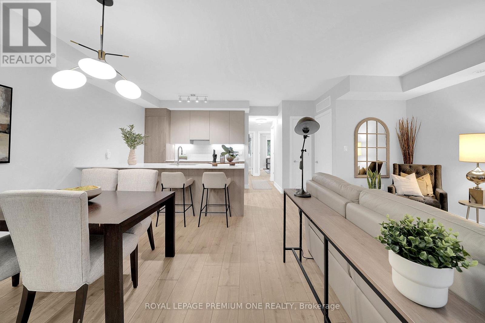 13 - 66 Long Branch Avenue, Toronto, Ontario  M8W 3J4 - Photo 3 - W12485362