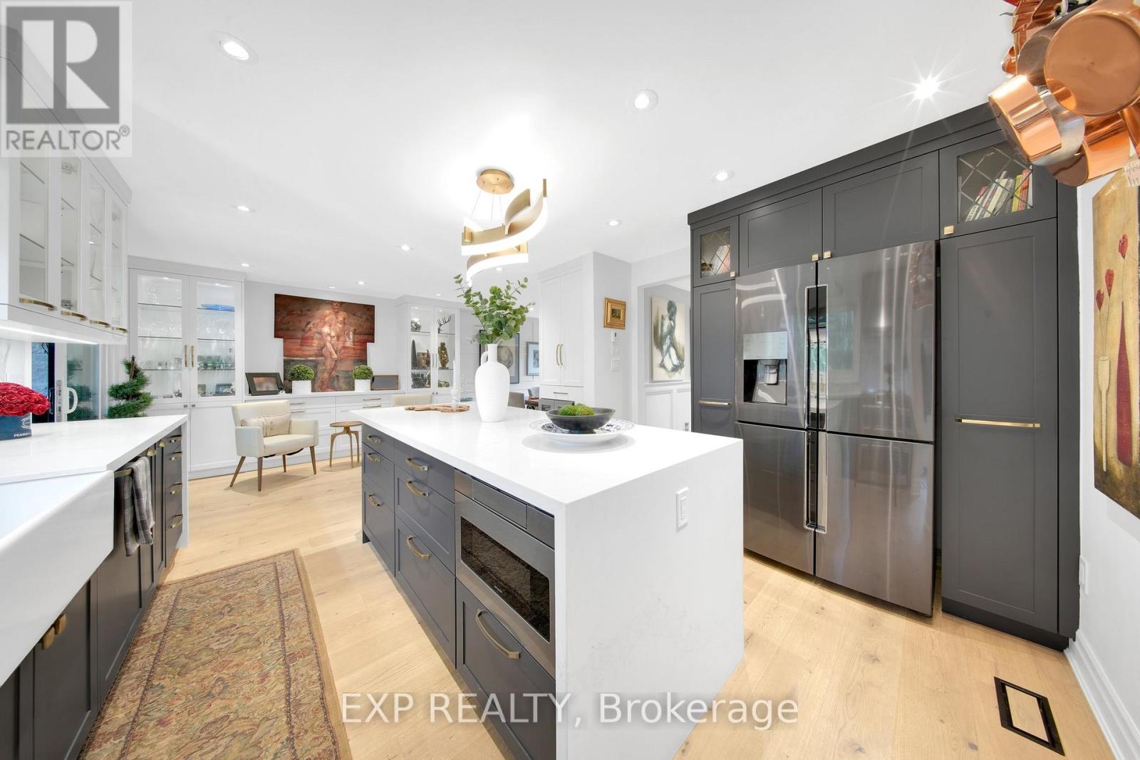 3620 Ponytrail Drive, Mississauga, Ontario  L4X 1W4 - Photo 10 - W12485377