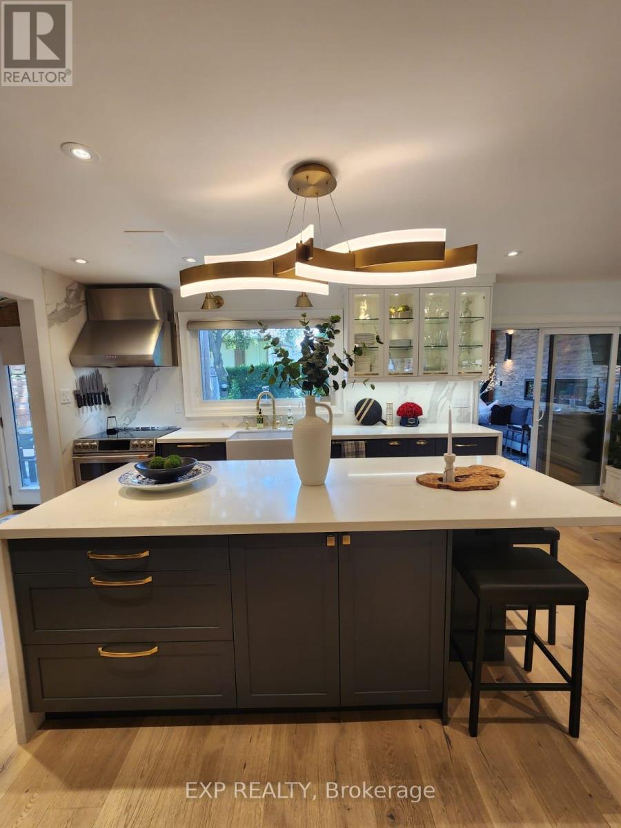 3620 Ponytrail Drive, Mississauga, Ontario  L4X 1W4 - Photo 11 - W12485377