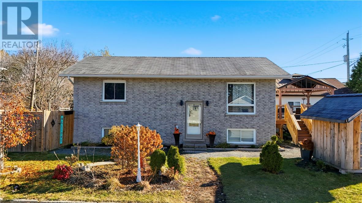 56 Caruso, Coniston, Ontario