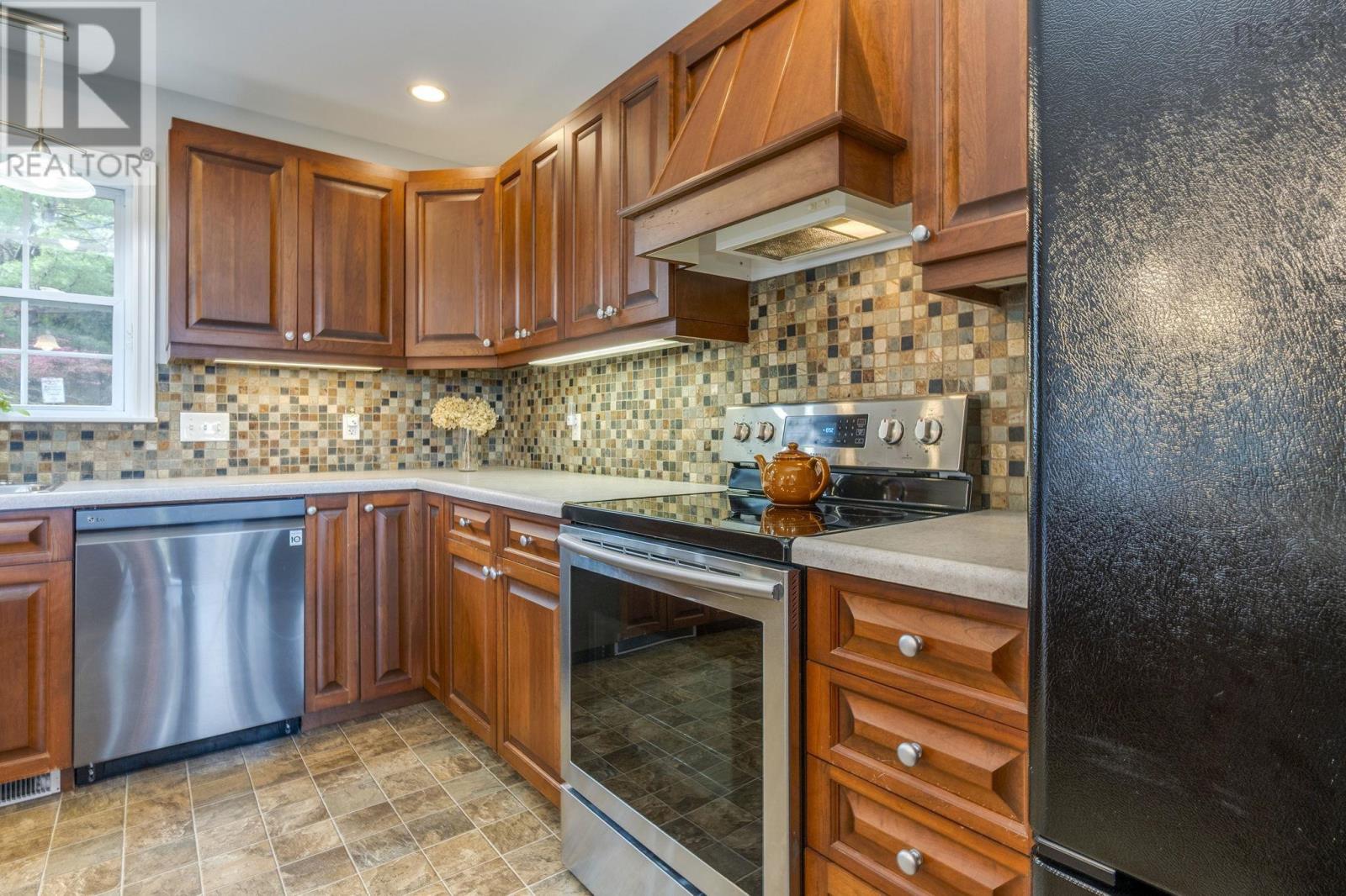 85 Knickle Road, Lunenburg, Nova Scotia  B0J 2C0 - Photo 12 - 202526451