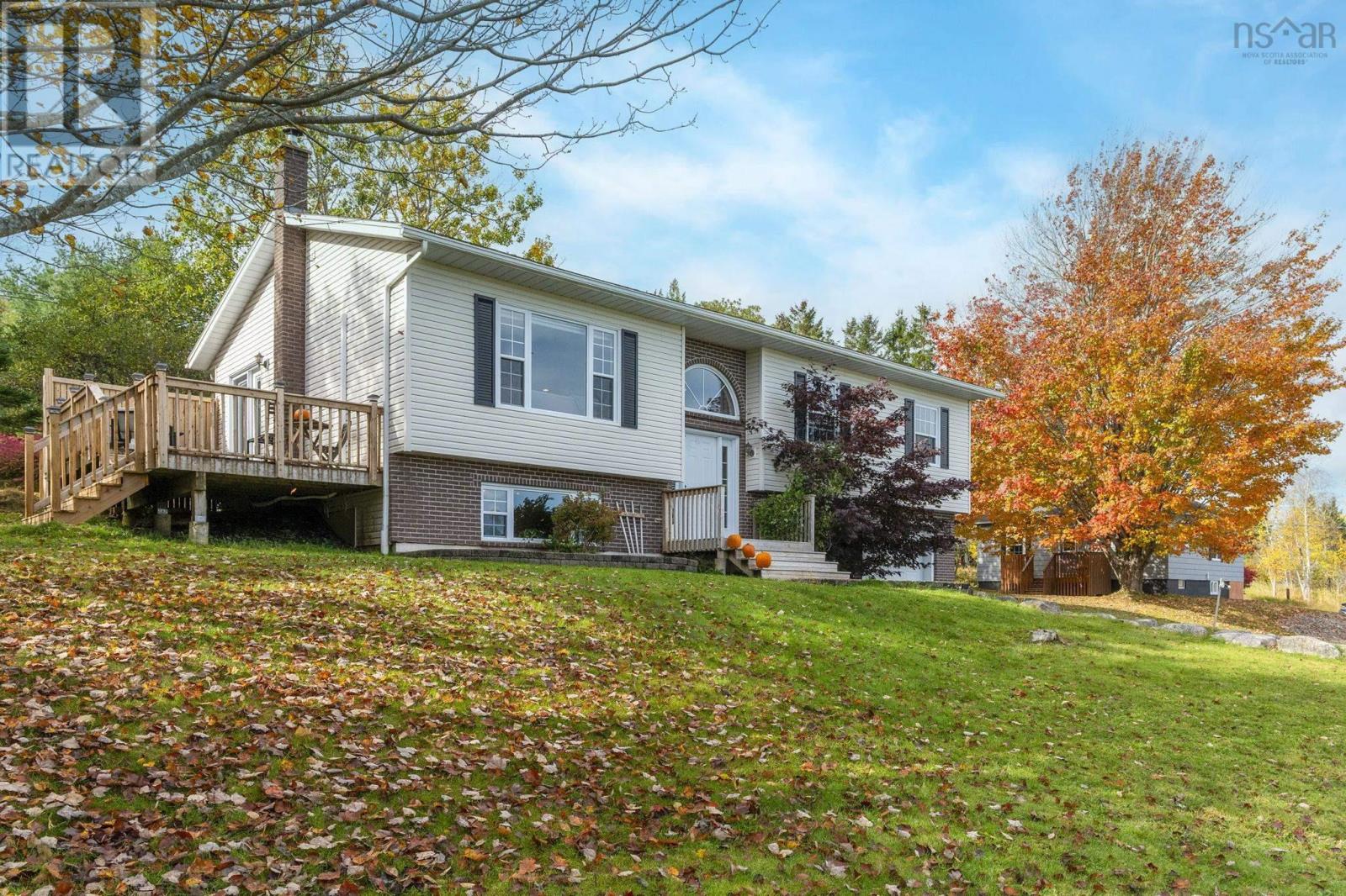 85 Knickle Road, Lunenburg, Nova Scotia  B0J 2C0 - Photo 1 - 202526451