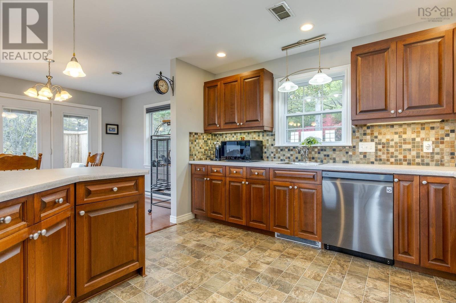 85 Knickle Road, Lunenburg, Nova Scotia  B0J 2C0 - Photo 13 - 202526451