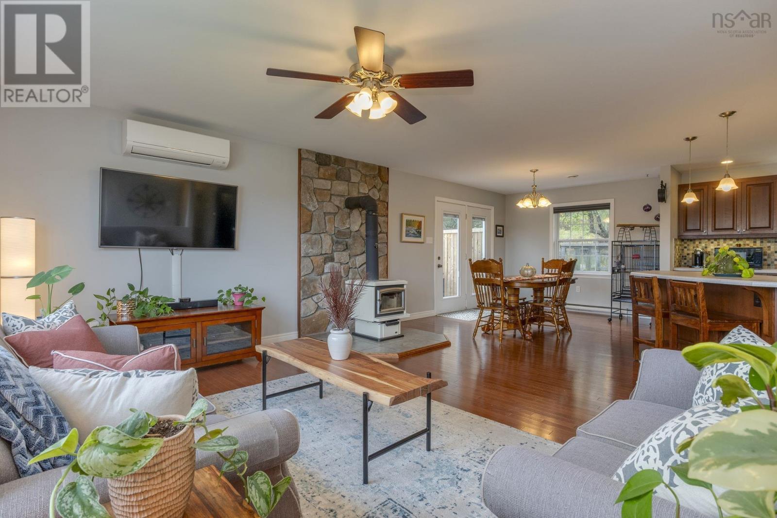 85 Knickle Road, Lunenburg, Nova Scotia  B0J 2C0 - Photo 5 - 202526451