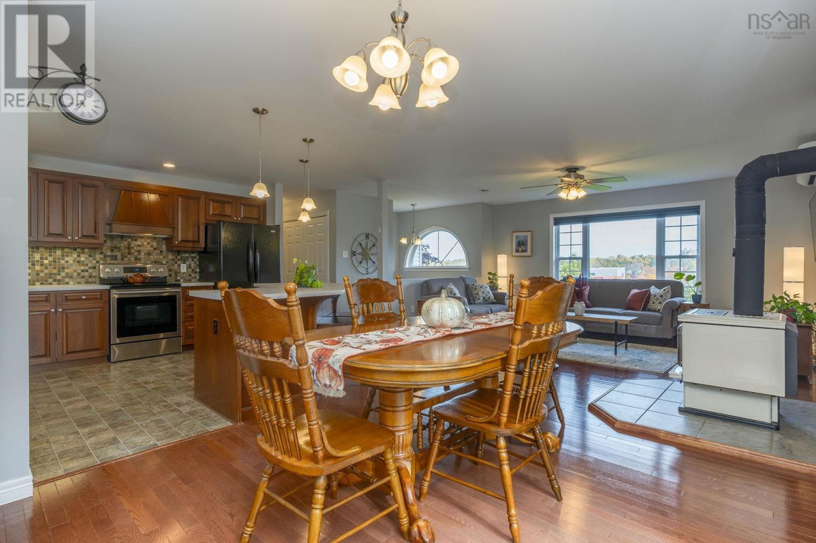 85 Knickle Road, Lunenburg, Nova Scotia  B0J 2C0 - Photo 7 - 202526451