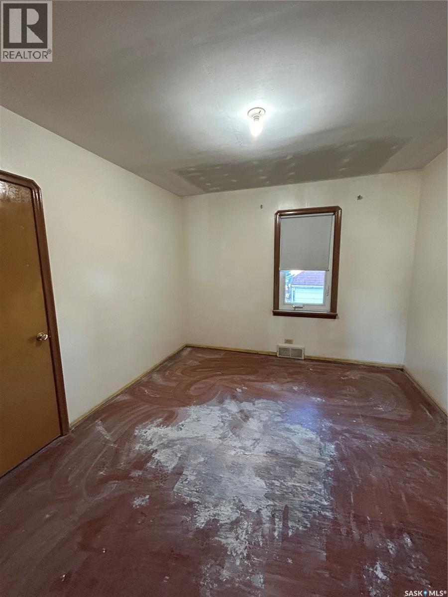 112 2nd Avenue W, Kelvington, Saskatchewan  S0A 1W0 - Photo 10 - SK021823