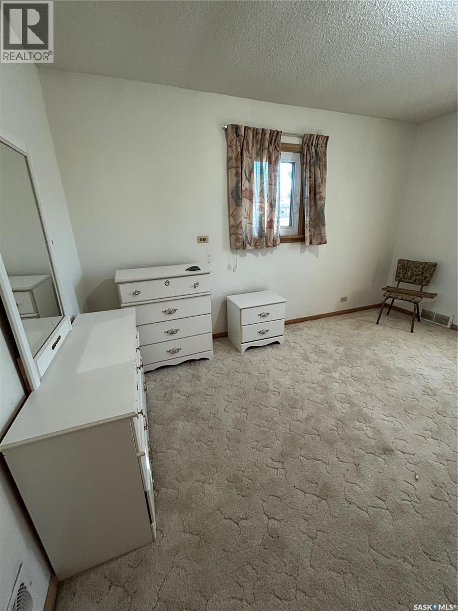 112 2nd Avenue W, Kelvington, Saskatchewan  S0A 1W0 - Photo 13 - SK021823