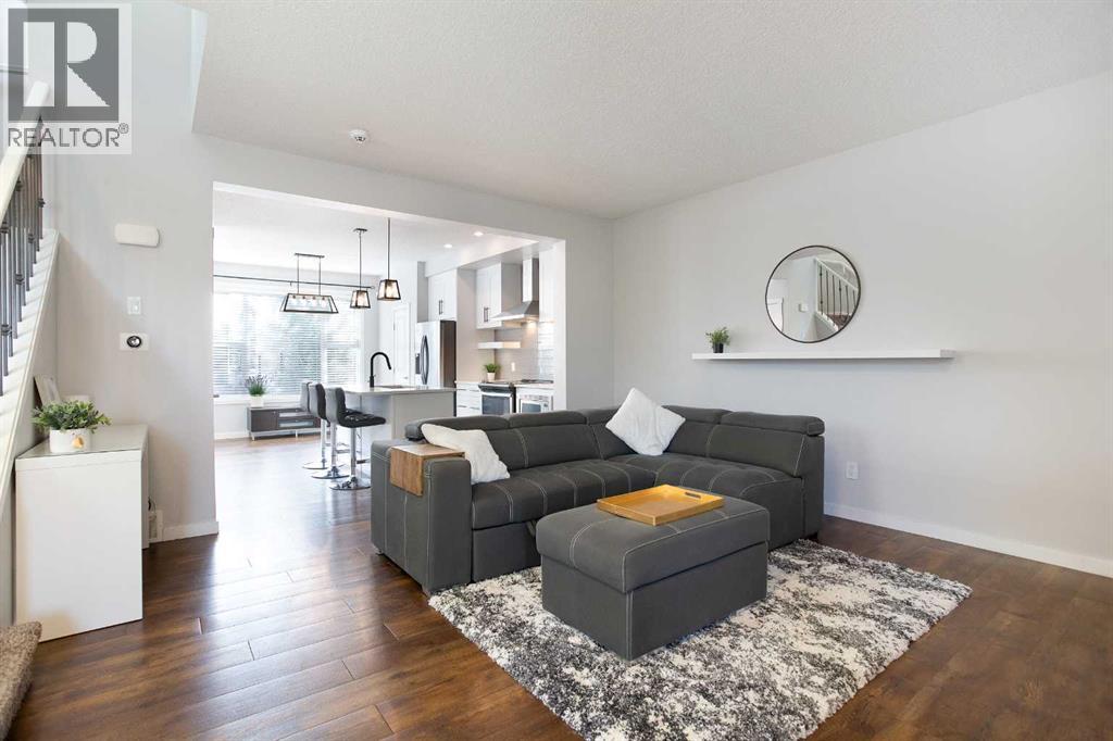 1823 Baywater Drive Sw, Airdrie, Alberta  T4B 4H2 - Photo 3 - A2265811