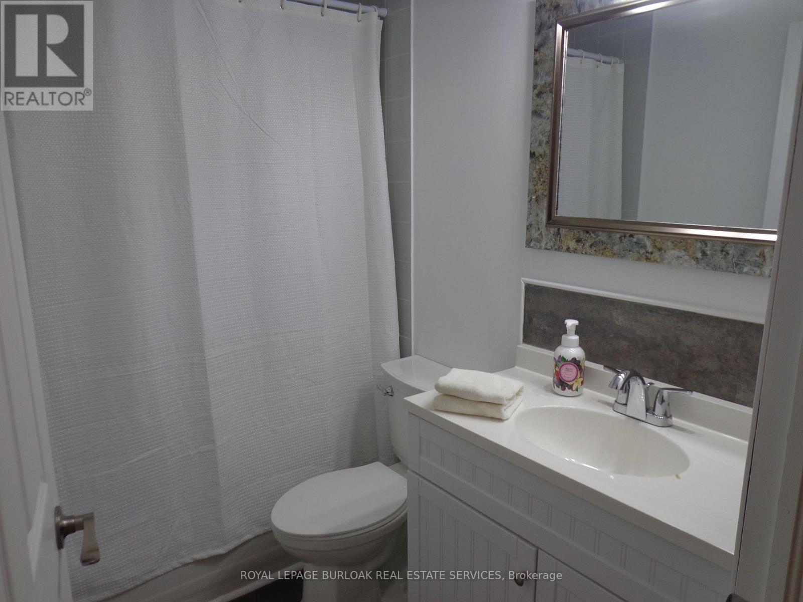 212 Mcanulty Boulevard, Hamilton, Ontario  L8H 3J1 - Photo 12 - X12485323