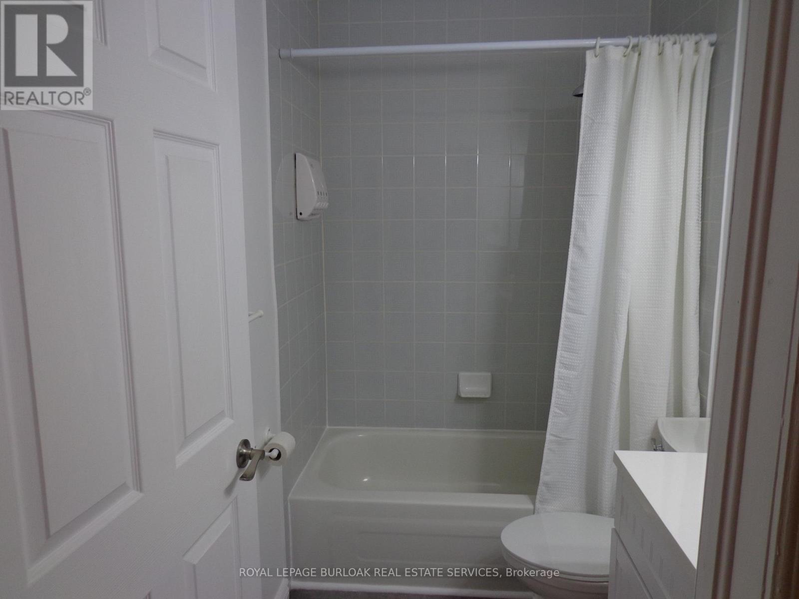 212 Mcanulty Boulevard, Hamilton, Ontario  L8H 3J1 - Photo 14 - X12485323