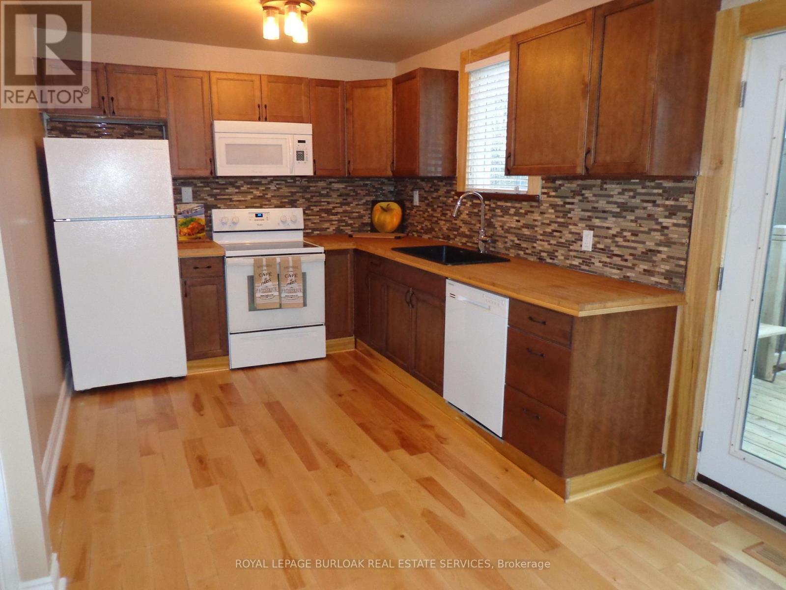 212 Mcanulty Boulevard, Hamilton, Ontario  L8H 3J1 - Photo 9 - X12485323