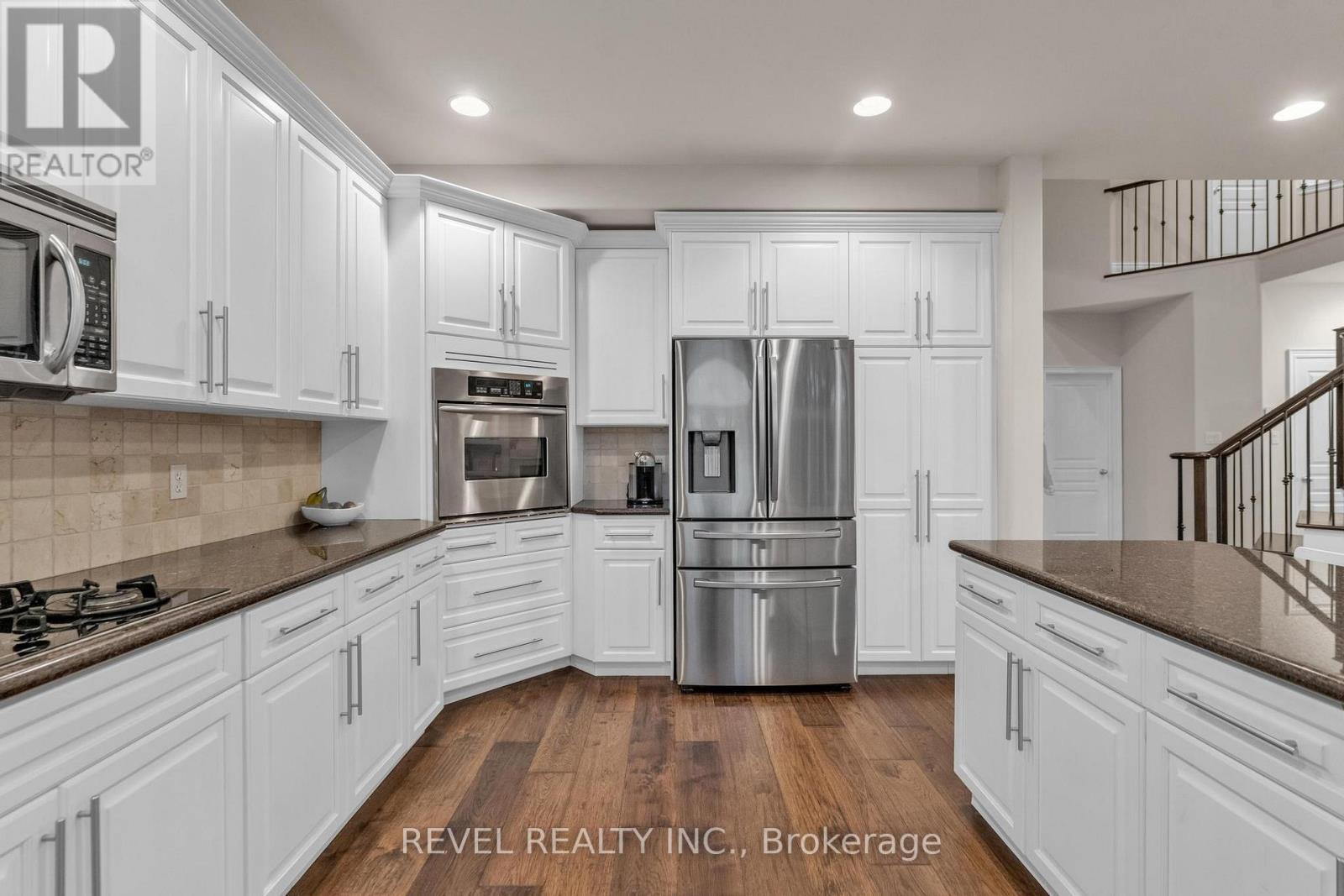 13 Switzer Crescent, Hamilton, Ontario  L0R 1C0 - Photo 14 - X12485369