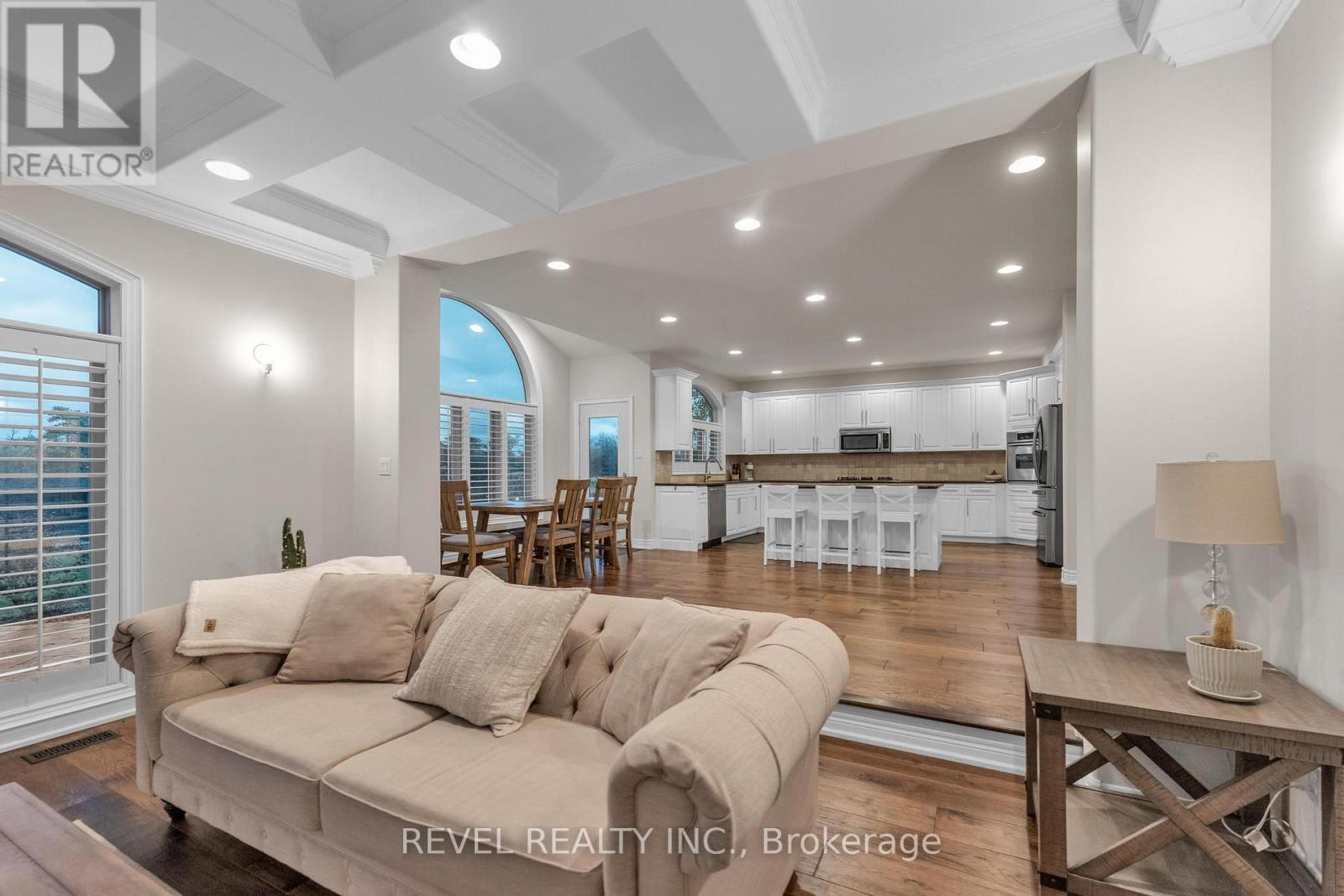 13 Switzer Crescent, Hamilton, Ontario  L0R 1C0 - Photo 15 - X12485369