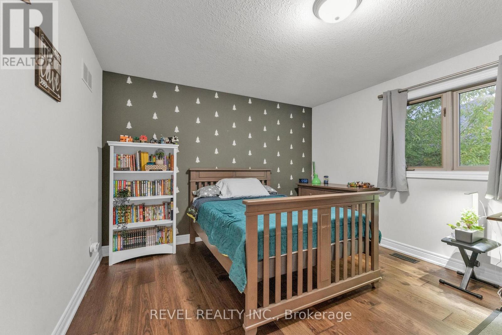 13 Switzer Crescent, Hamilton, Ontario  L0R 1C0 - Photo 26 - X12485369