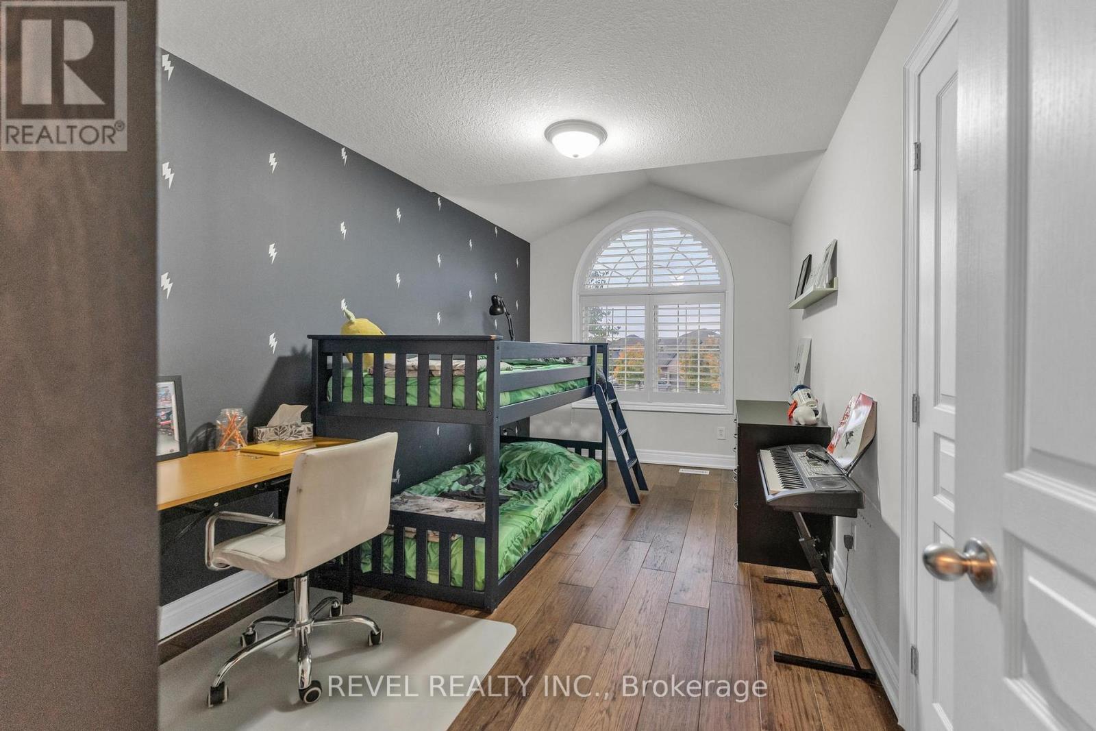 13 Switzer Crescent, Hamilton, Ontario  L0R 1C0 - Photo 27 - X12485369