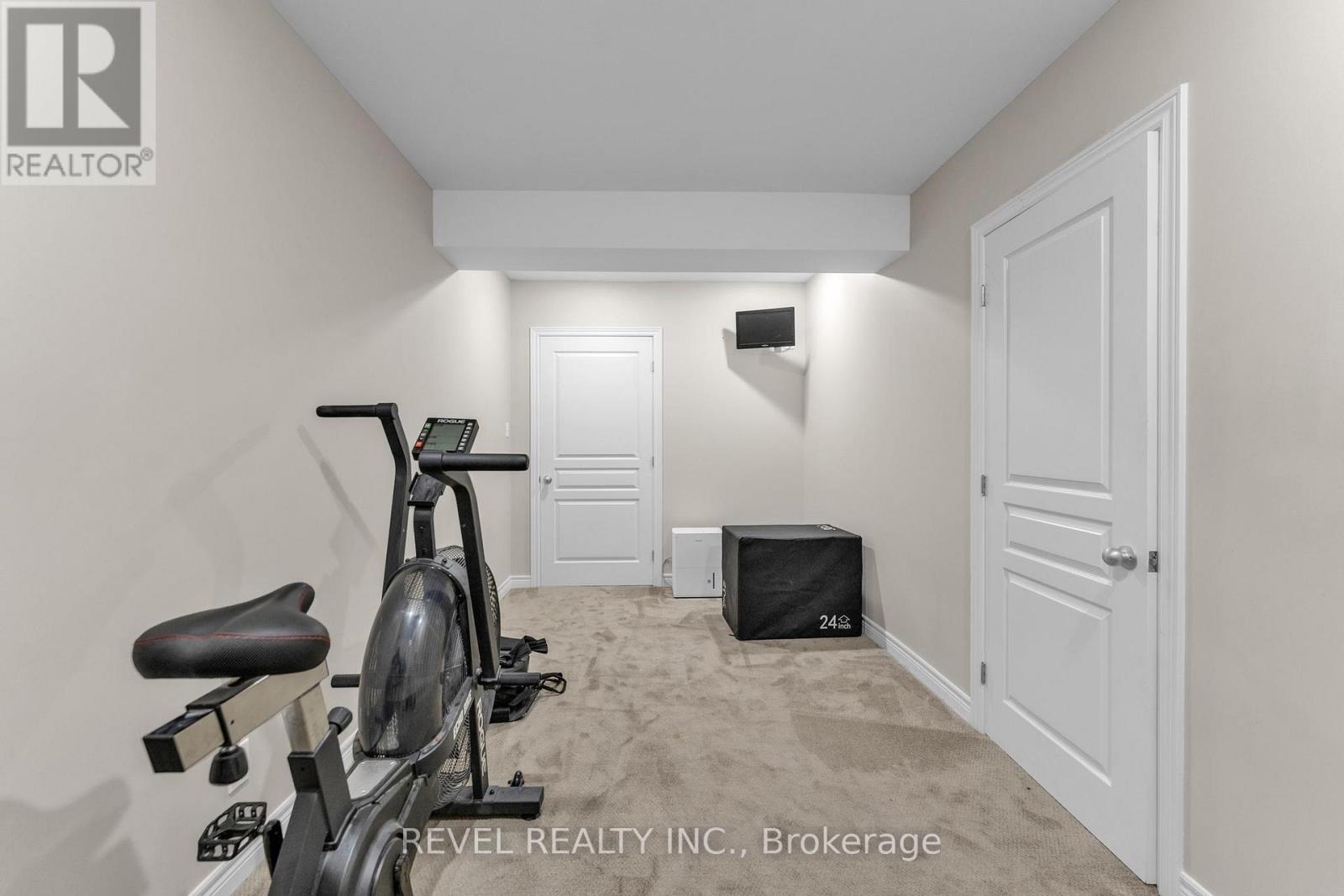 13 Switzer Crescent, Hamilton, Ontario  L0R 1C0 - Photo 36 - X12485369