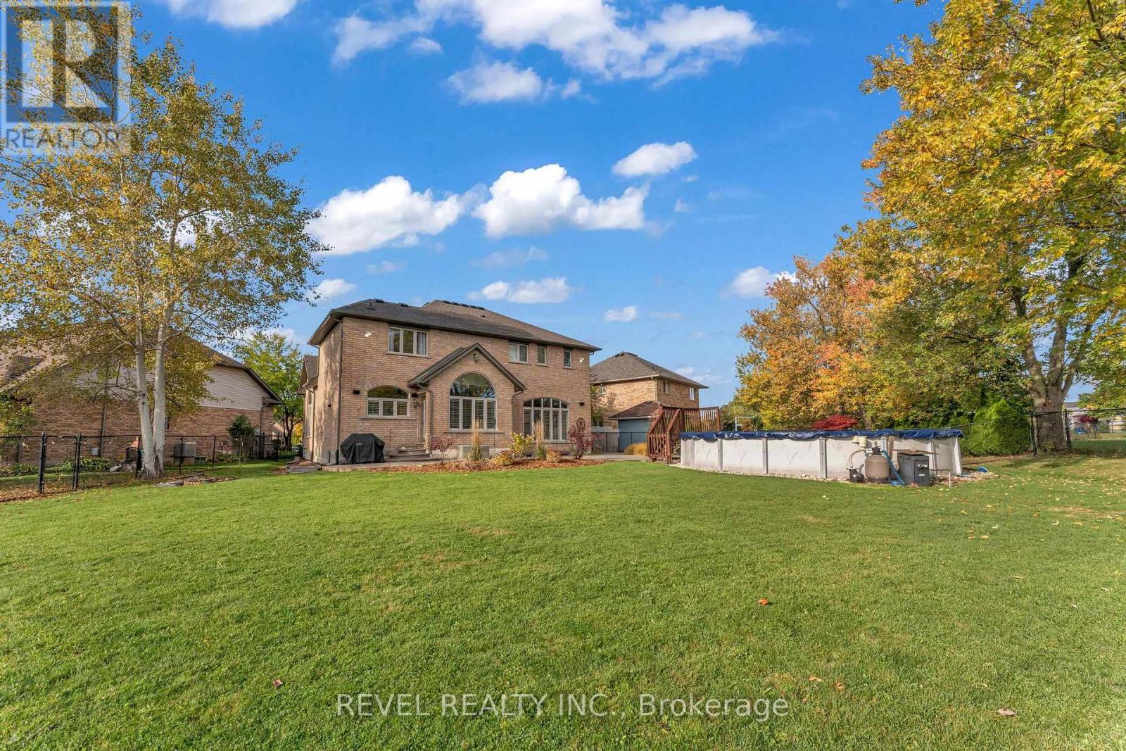 13 Switzer Crescent, Hamilton, Ontario  L0R 1C0 - Photo 42 - X12485369