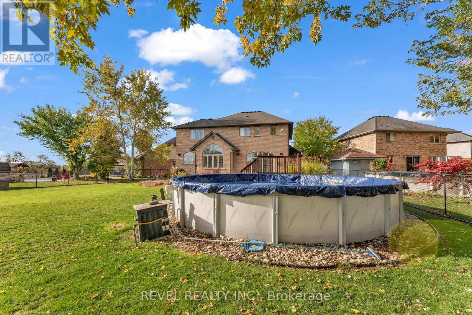 13 Switzer Crescent, Hamilton, Ontario  L0R 1C0 - Photo 43 - X12485369