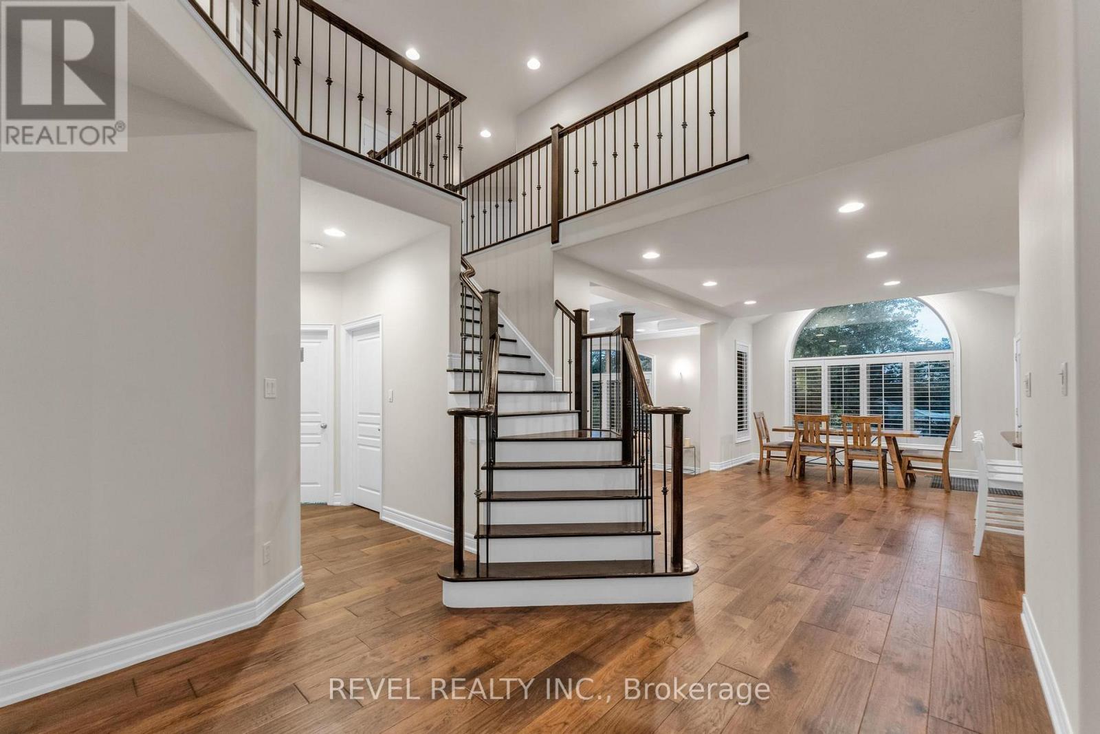 13 Switzer Crescent, Hamilton, Ontario  L0R 1C0 - Photo 8 - X12485369