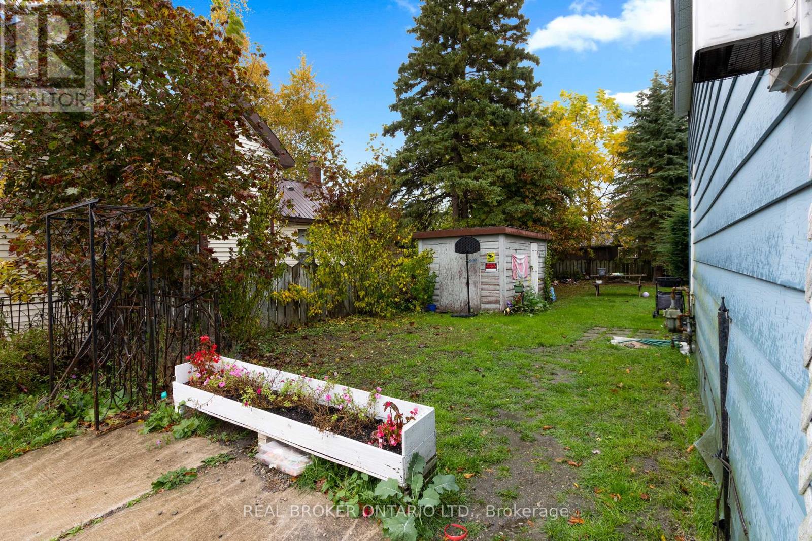 1323 2nd Avenue W, Owen Sound, Ontario  N4K 4N5 - Photo 30 - X12485384