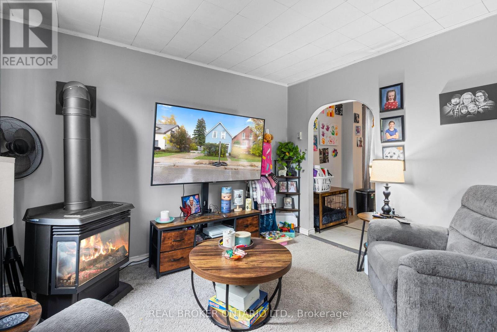 1323 2nd Avenue W, Owen Sound, Ontario  N4K 4N5 - Photo 9 - X12485384