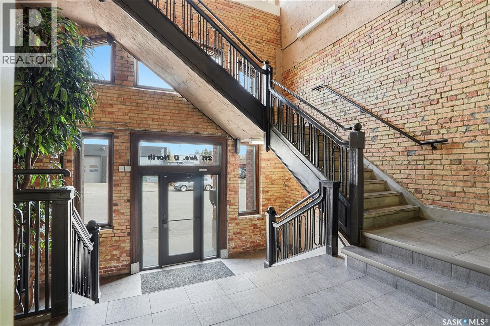 504 211 D Avenue N, Saskatoon, Saskatchewan  S7L 1M7 - Photo 4 - SK021860