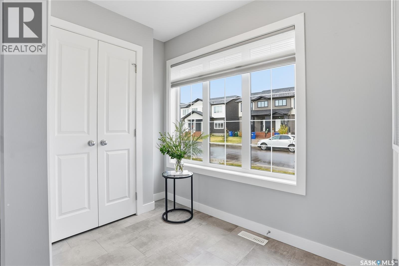 870 Mcfaull Rise, Saskatoon, Saskatchewan  S7V 0S8 - Photo 3 - SK021772