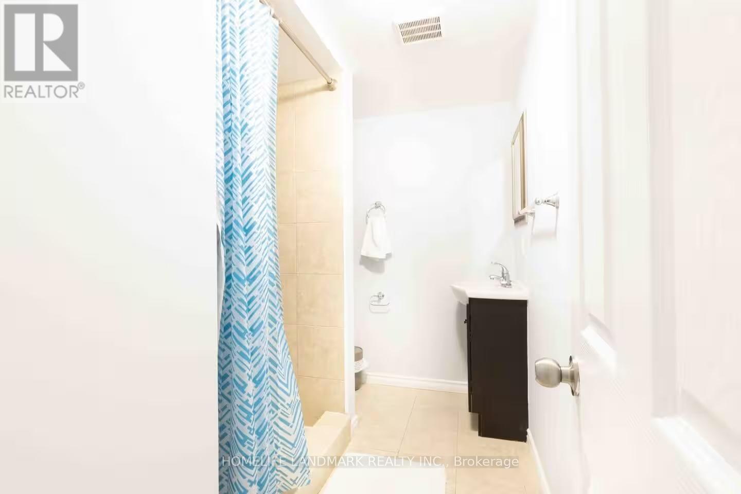 12 Blue Forest Drive, Toronto, Ontario  M3H 4W2 - Photo 33 - C12485390