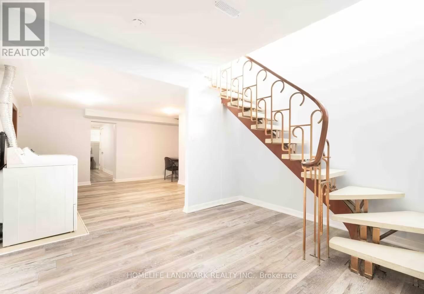 12 Blue Forest Drive, Toronto, Ontario  M3H 4W2 - Photo 34 - C12485390