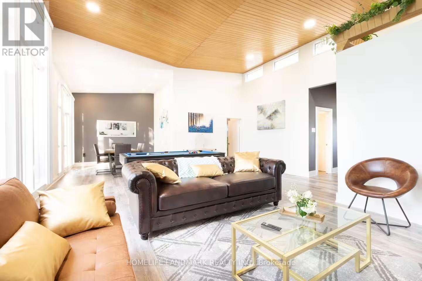 12 Blue Forest Drive, Toronto, Ontario  M3H 4W2 - Photo 6 - C12485390