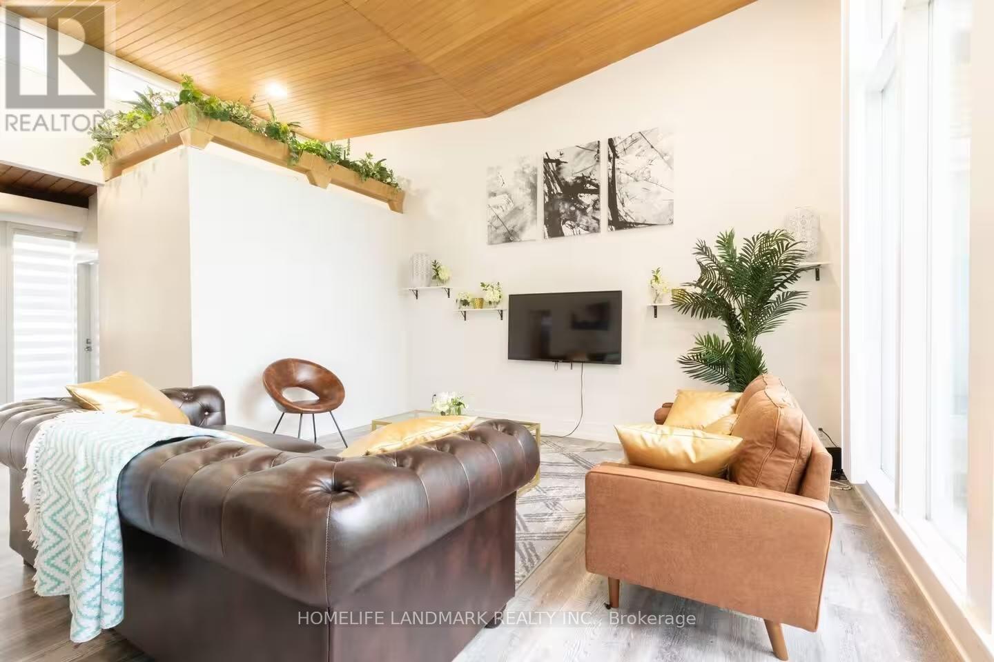 12 Blue Forest Drive, Toronto, Ontario  M3H 4W2 - Photo 7 - C12485390