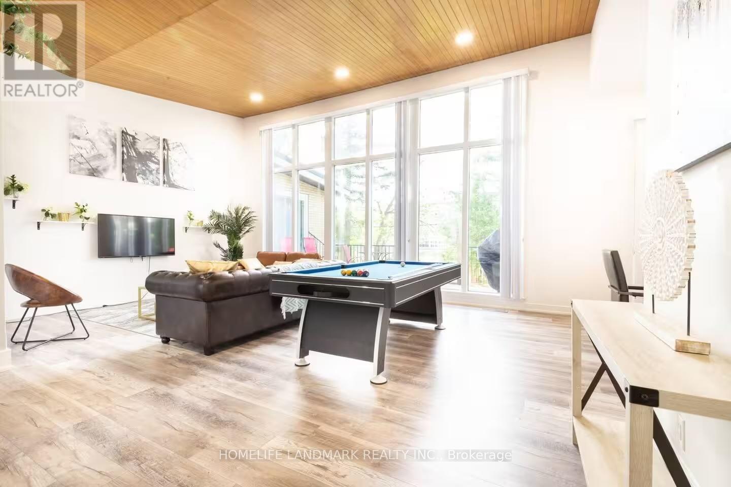 12 Blue Forest Drive, Toronto, Ontario  M3H 4W2 - Photo 8 - C12485390