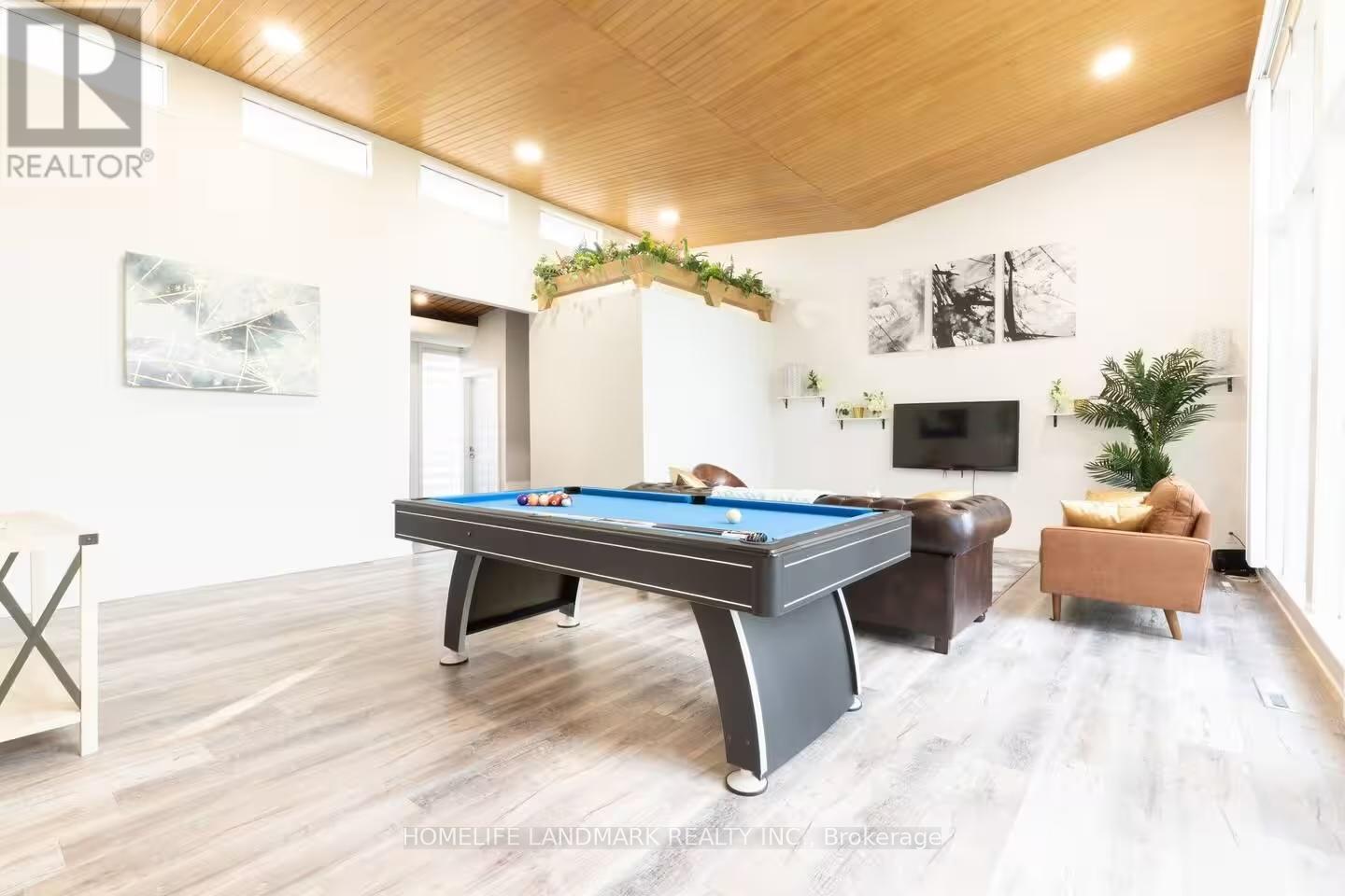 12 Blue Forest Drive, Toronto, Ontario  M3H 4W2 - Photo 9 - C12485390