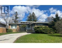12 BLUE FOREST DRIVE, Toronto, Ontario