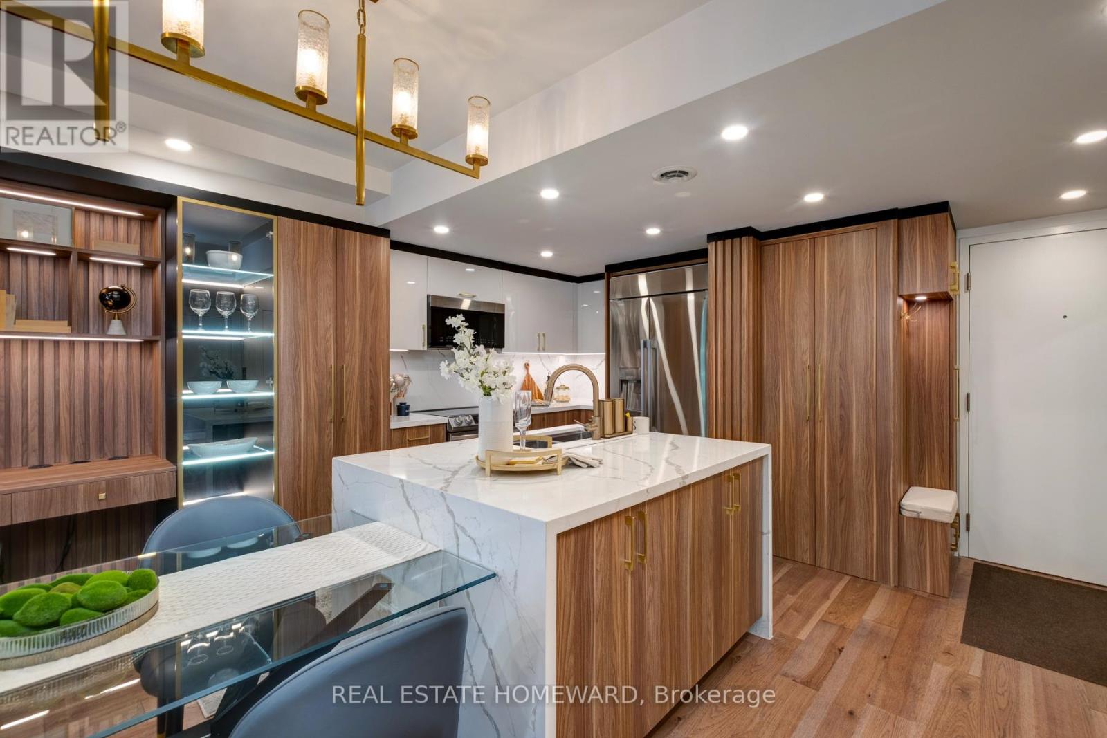 602 - 263 Wellington Street W, Toronto, Ontario  M5V 3E6 - Photo 10 - C12485407