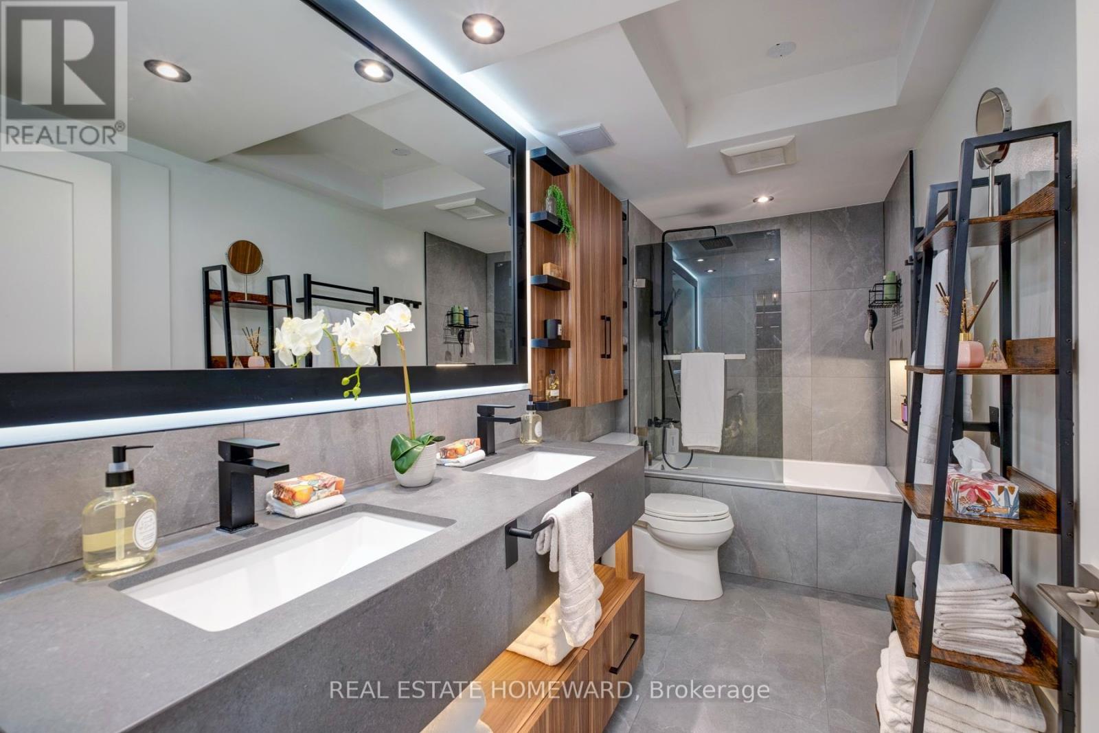 602 - 263 Wellington Street W, Toronto, Ontario  M5V 3E6 - Photo 19 - C12485407