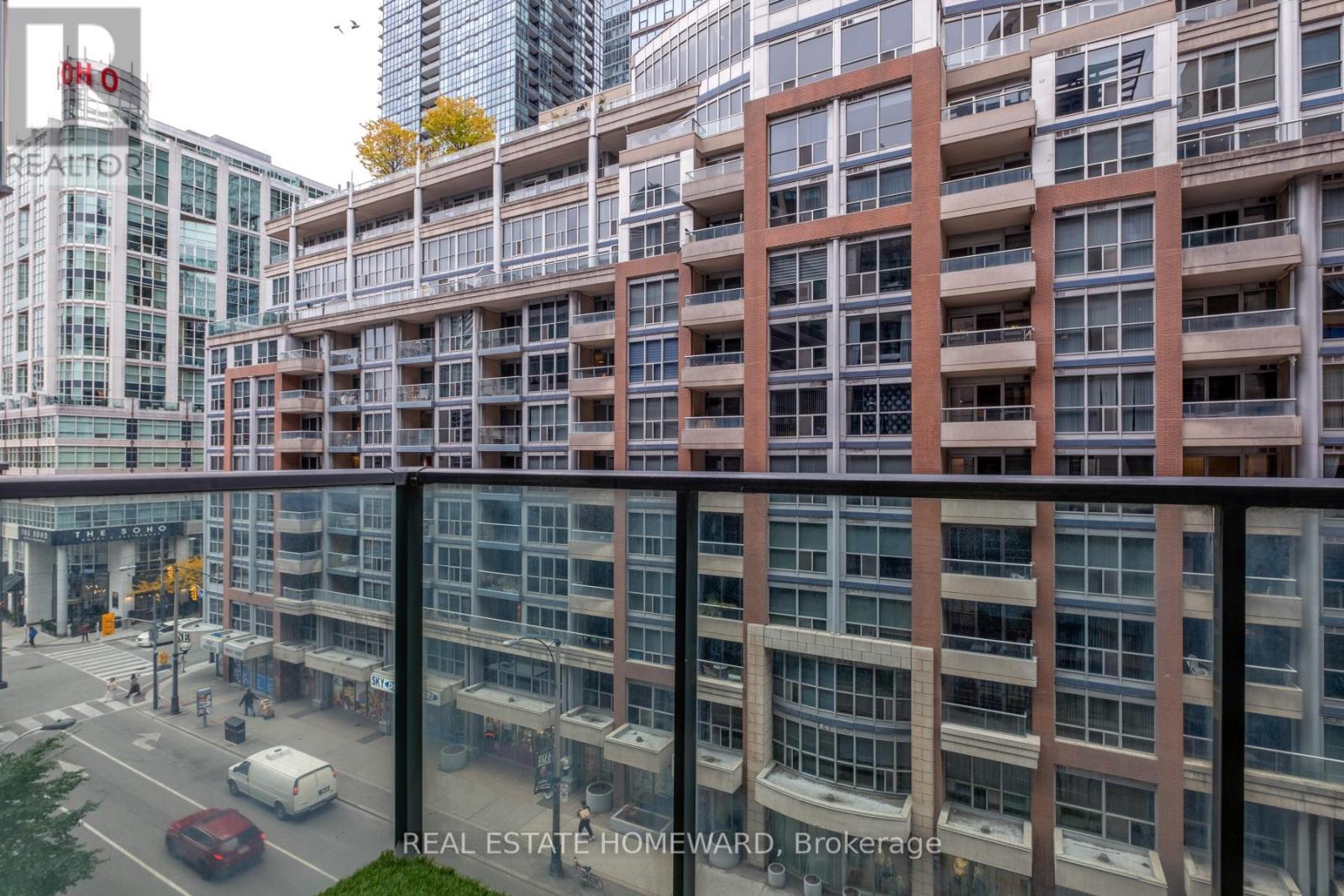 602 - 263 Wellington Street W, Toronto, Ontario  M5V 3E6 - Photo 32 - C12485407